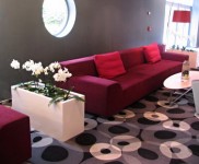 reference - květináče lobby bar hote